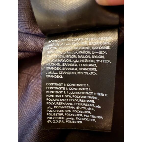 Preowned Ladies Bebe Black Cropped Mixed Media Jacket Size 2 - Picture 11 of 12